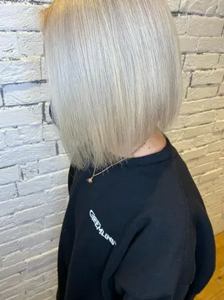 カラー 前田 輝のヘアスタイル