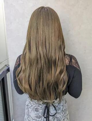 ロング ベージュ＊Spica 【ミルクティー】のヘアスタイル