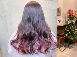 ロング カラー 塩崎 明菜のヘアスタイル