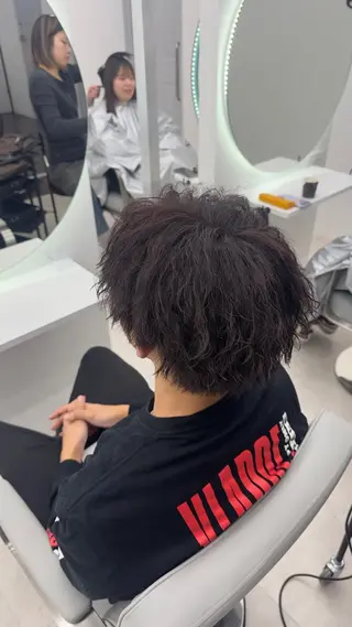 カラー ヘアアレンジ メンズ 秋葉 春輝のヘアスタイル