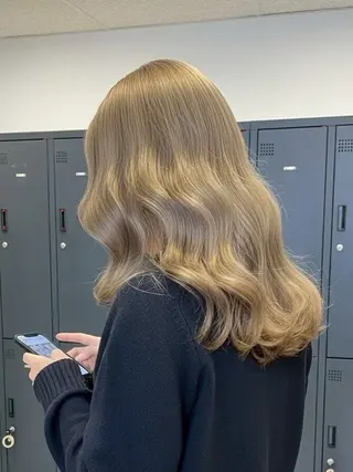 セミロング 🌟カラー特化🌟 大村 遥咲のヘアスタイル