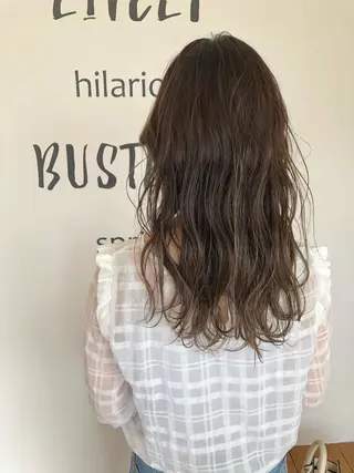 カラー mu ku.のヘアスタイル