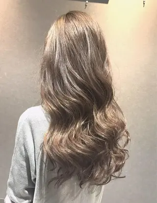 カラー syuyama shinichiのヘアスタイル