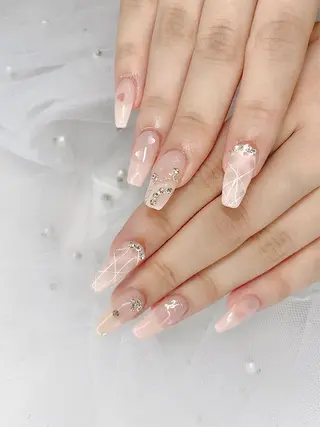 ネイル I-nailロング /ワンホン/キラキラのネイルデザイン