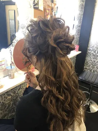 ロング ヘアアレンジ Rarely  beautyのヘアスタイル