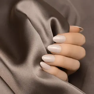 ネイル elu ：nail＆eyeのネイルデザイン