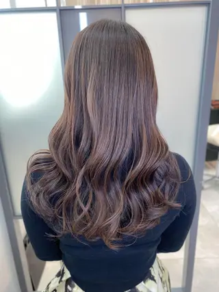 セミロング カラー 【透明感、艶髪】西村 有司のヘアスタイル