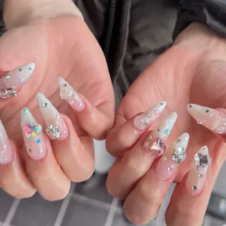 セミロング 小川 柚香のネイルデザイン