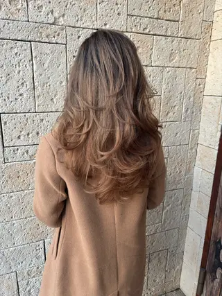 セミロング 小塚 レイヤー/ボブ /韓国ヘア/ブリーチのヘアスタイル