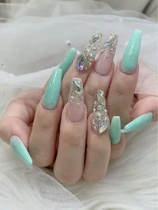 ネイル 南田 千絵のネイルデザイン