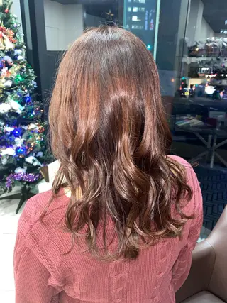 セミロング カラー 🩰 艶髪美髪 shiori🫧のヘアスタイル