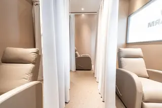 アイブロウ 高杉 愛の眉毛・アイブロウイメージ