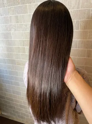 ロング ブリーチ毛矯正.髪質 改善.髪にドラマをのヘアスタイル