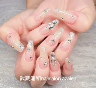 ネイル R inのネイルデザイン