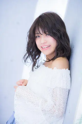 ミディアム パーマ 星 沙織のヘアスタイル