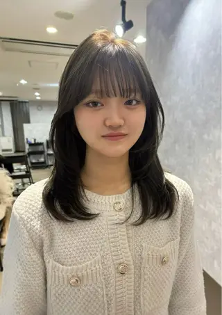 ミディアム カラー 🌐NATSUMI 🌐【寒色カラー】のヘアスタイル