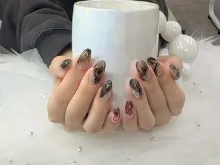 ネイル MIKIネイル サロンのネイルデザイン