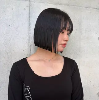 ショート カラー ヘアアレンジ ボブ艶モテカラー🫧 カリンのヘアスタイル