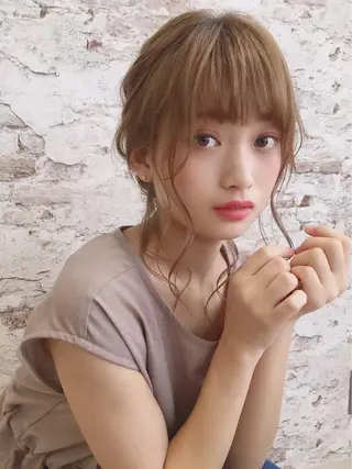 セミロング カラー ヘアアレンジ Watai 艶髪 當間 大知のヘアスタイル