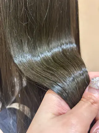 ロング カラー 井上 萌のヘアスタイル