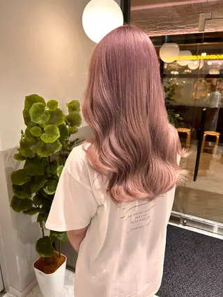 セミロング カラー 薄田 珠美のヘアスタイル