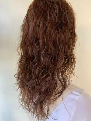セミロング パーマ AR.MARA サトウヒカルのヘアスタイル