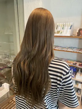 ロング カラー ヘアアレンジ rin : modaのヘアスタイル