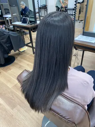 カラー A.casa 藤原のヘアスタイル