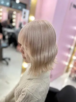 ショート カラー 甘ふわgirly🎀 ハイトーン🤍Ramのヘアスタイル
