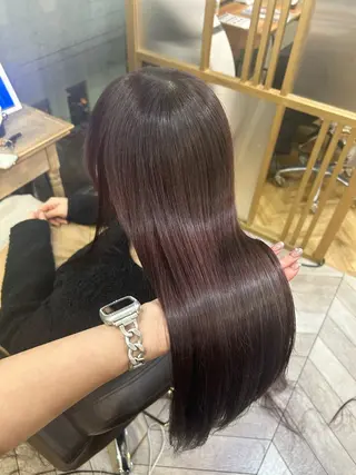 ロング カラー AYANO ／レイヤー／オリーブのヘアスタイル