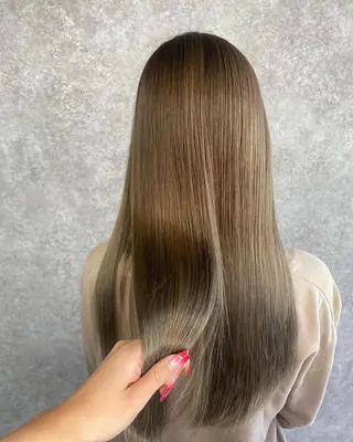 ロング カラー UNDER vr 【アンダーバー】のヘアスタイル