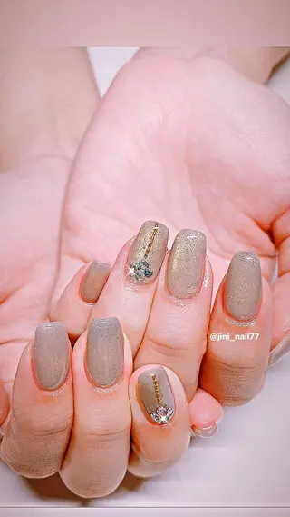 ネイル JINI NAIL所属・ジニ ネイルのネイルデザイン