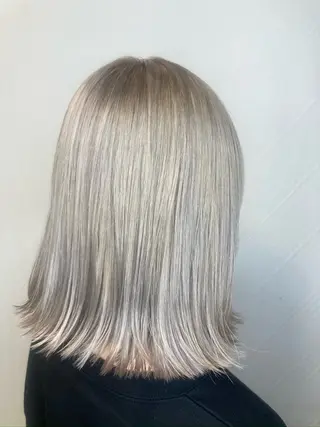 ミディアム Spica 松岡のヘアスタイル