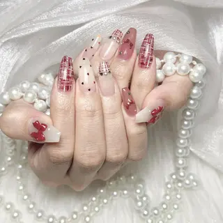 ネイル M2 BEAUTY サロンのネイルデザイン