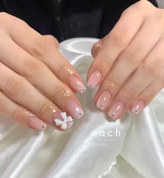 ネイル each Hibikiのネイルデザイン