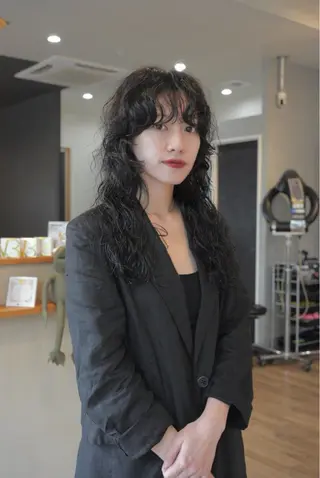 ロング パーマ Basis 田口豪司のヘアスタイル