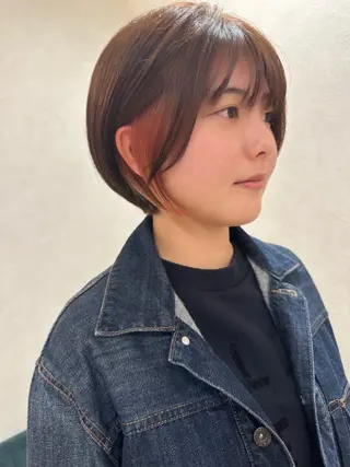 ショート かえ🩶韓国ボブ🎀 透明感カラー🥣のヘアスタイル