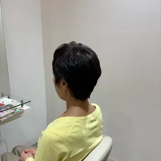 ショート カラー 佐藤 優里のヘアスタイル