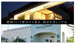 ロング カラー 髪の病院  ルーミールームのヘアスタイル