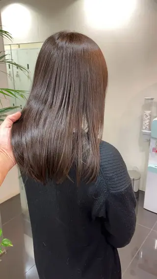 セミロング 髪質改善・縮毛・ 艶髪カラー　Maruのヘアスタイル