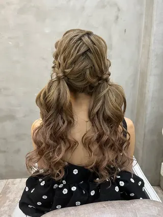 ロング ヘアアレンジ 艶髪/ハイトーン/ ヘアセット/モエノのヘアスタイル