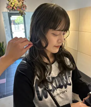 ロング Yui⭐️ 透け感カラーのヘアスタイル