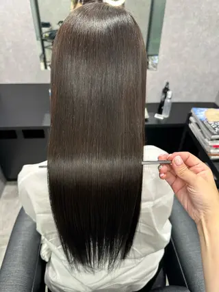 ロング 岩崎 恵実のヘアスタイル