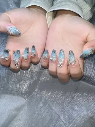 ネイル Lee Nailsのネイルデザイン