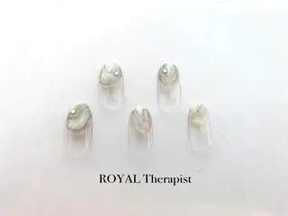 ネイル 【尾下】 ロイヤル•セラピストのネイルデザイン