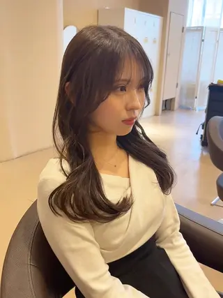 カラー Eliss 堀江 店長　芝下光のヘアスタイル