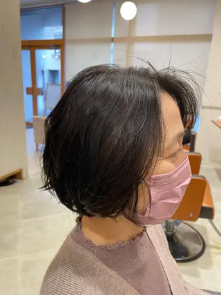 ミディアム 式部 由美子のヘアスタイル