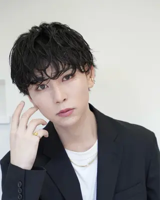 ショート パーマ メンズ ユウ🪄 パーマ指名No1のヘアスタイル