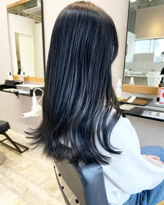 ロング カラー テトネ タカシのヘアスタイル