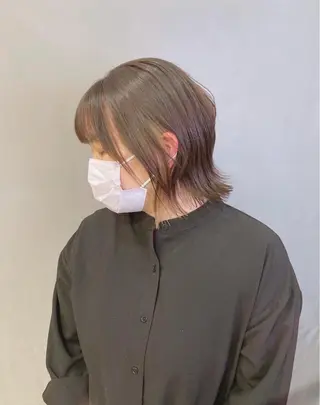ミディアム カラー 宮原 佳苗のヘアスタイル